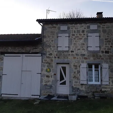 Holiday home Charmante Fermette Avec Jardin, Proche Randonnees Et Ski, A - Fr-1-489-136 *